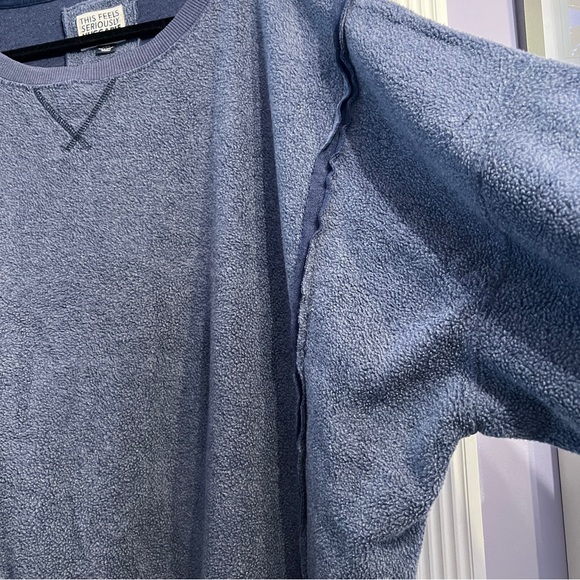 American Eagle Oversized Fleece Sweatshirt - Picture 3 of 7